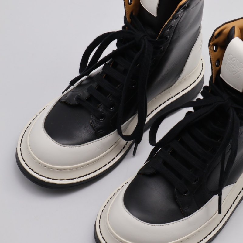 LOEWE 牛皮拚色軍靴 - 黑白 37-6