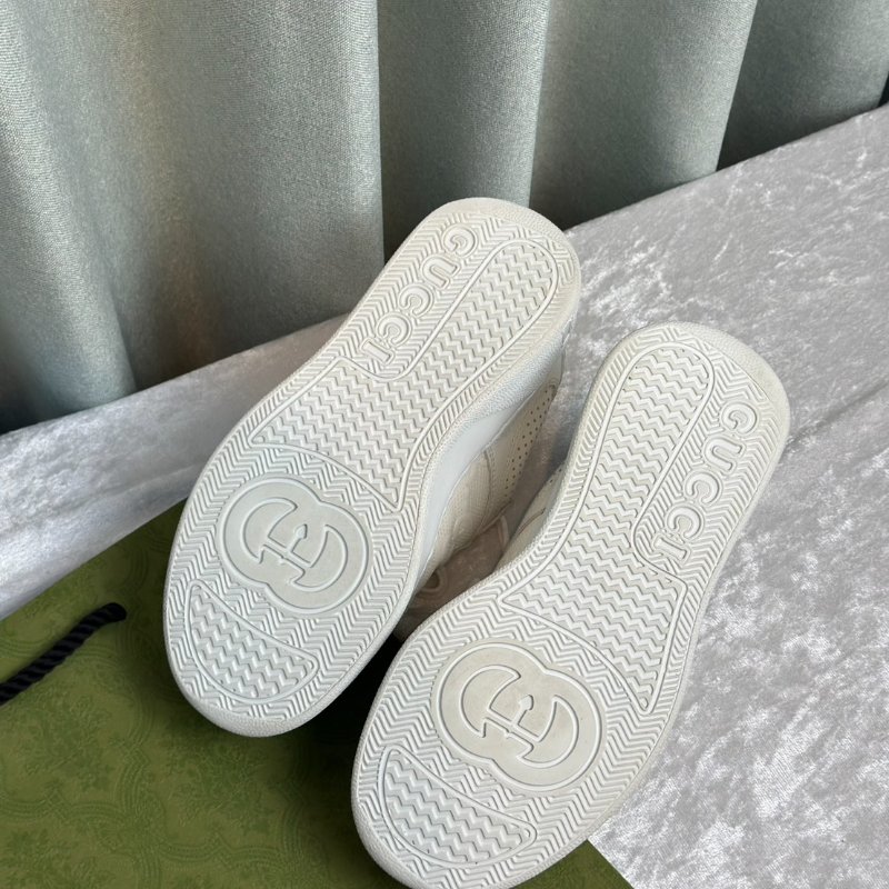 GUCCI - GG壓紋全皮休閒鞋 - 白 35-5