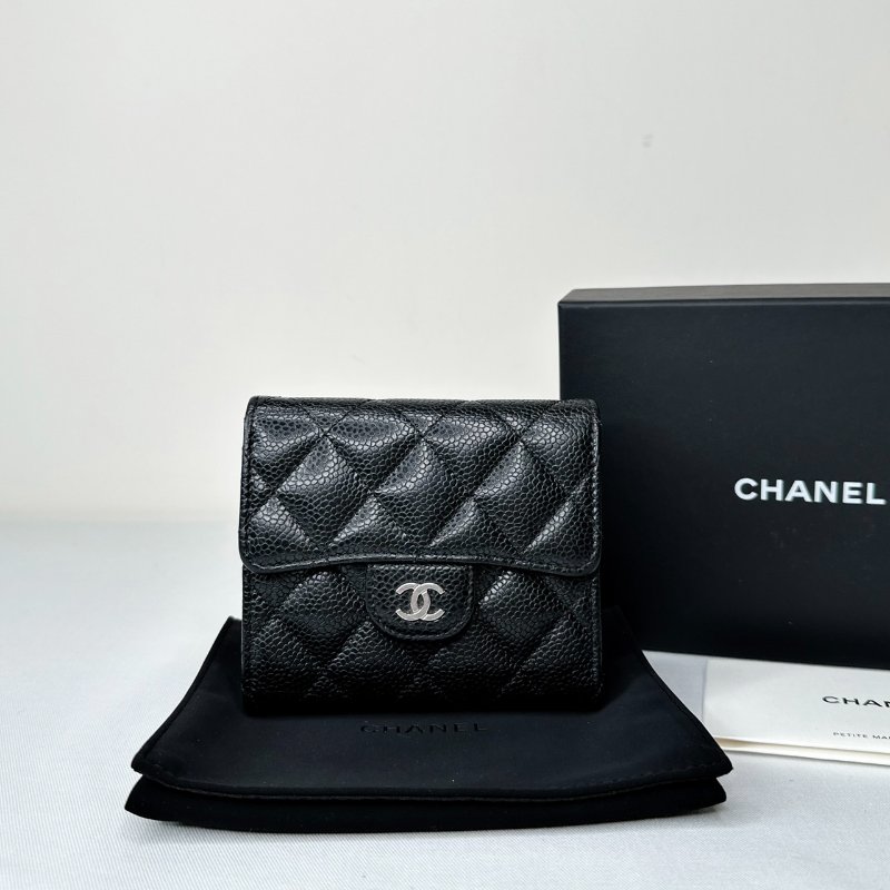 CHANEL 荔枝牛銀扣三折短夾-0