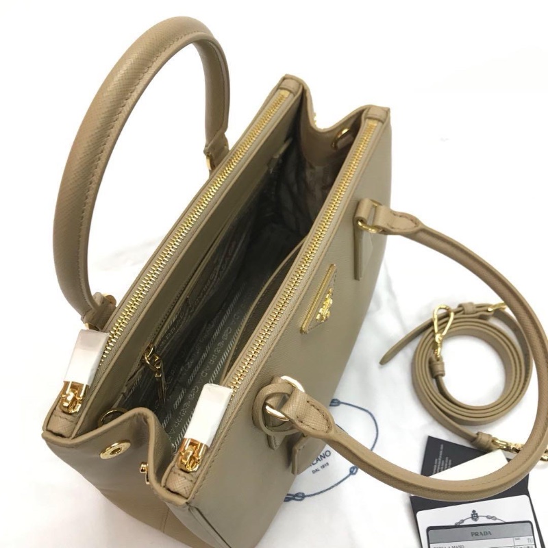 Prada sand bag-3