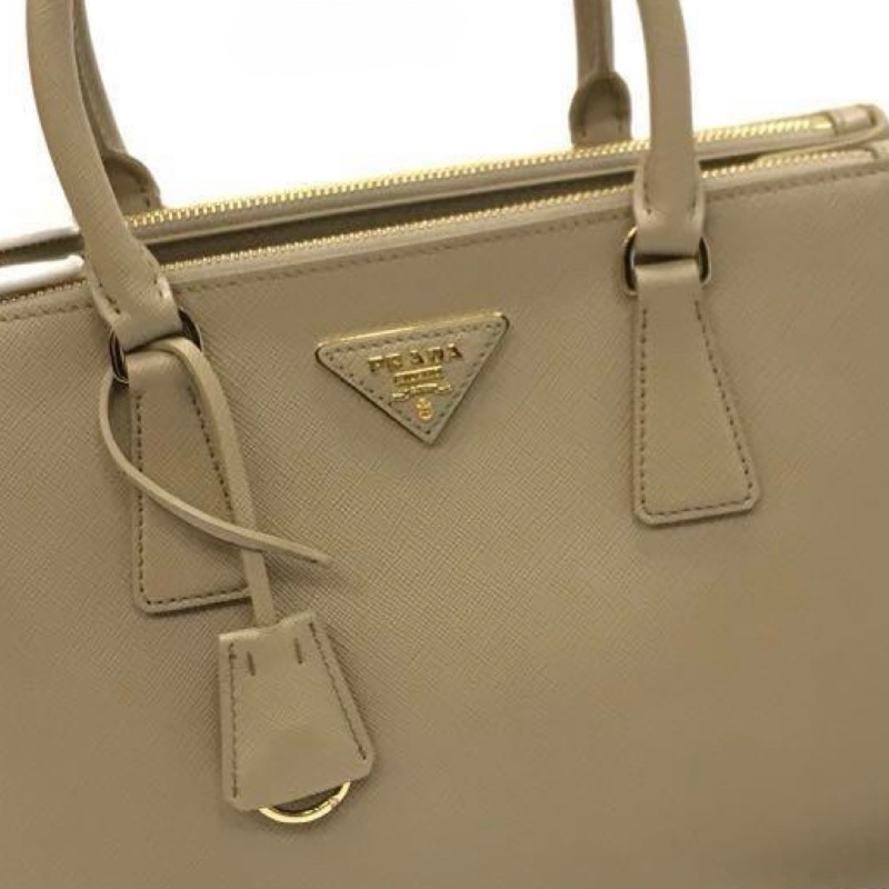 Prada sand bag-4