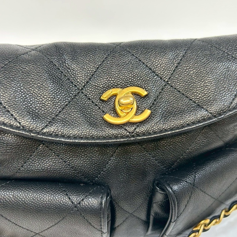 CHANEL黑金粒紋牛皮25P HOBO小號郵差包AS4743-11