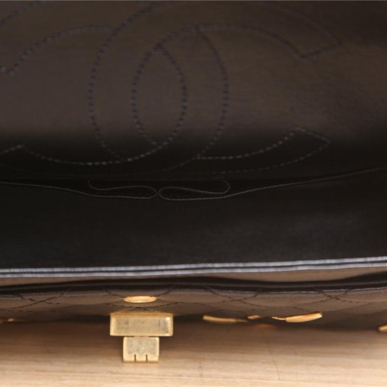 2.55 口蓋包小號24cm 晚宴刀叉徽章菱格紋 21開-4