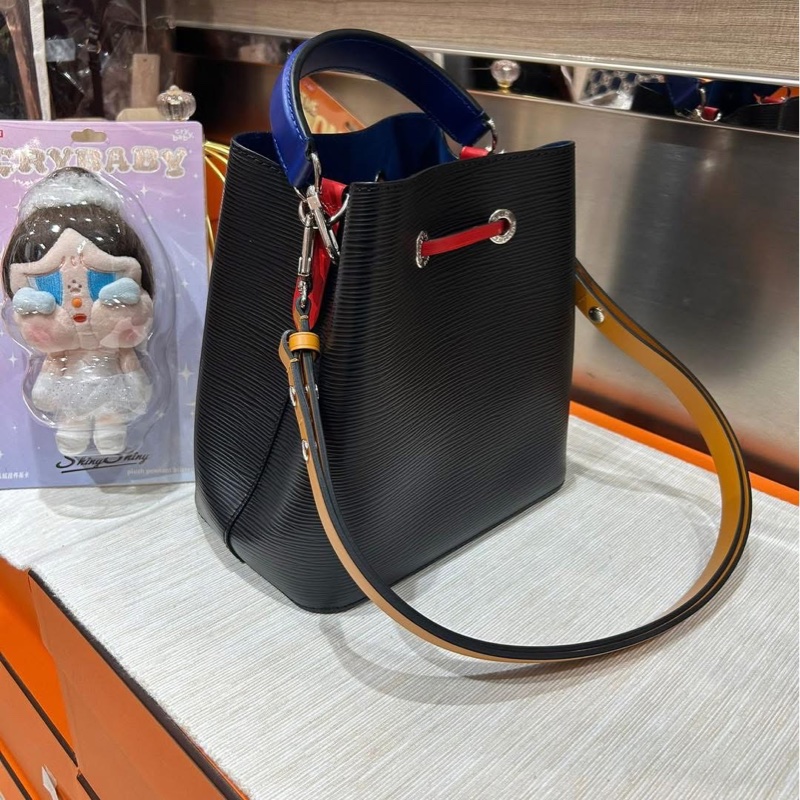 Lv neonoe bb bucket epi leather 牛皮-1