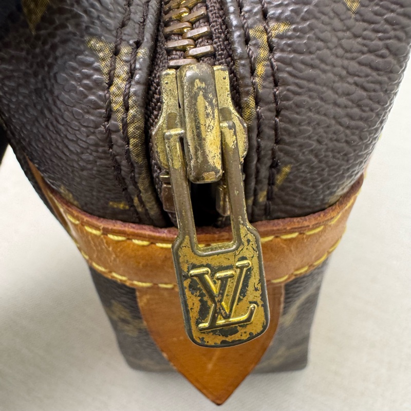 LV Monogram 老花手拿包-16