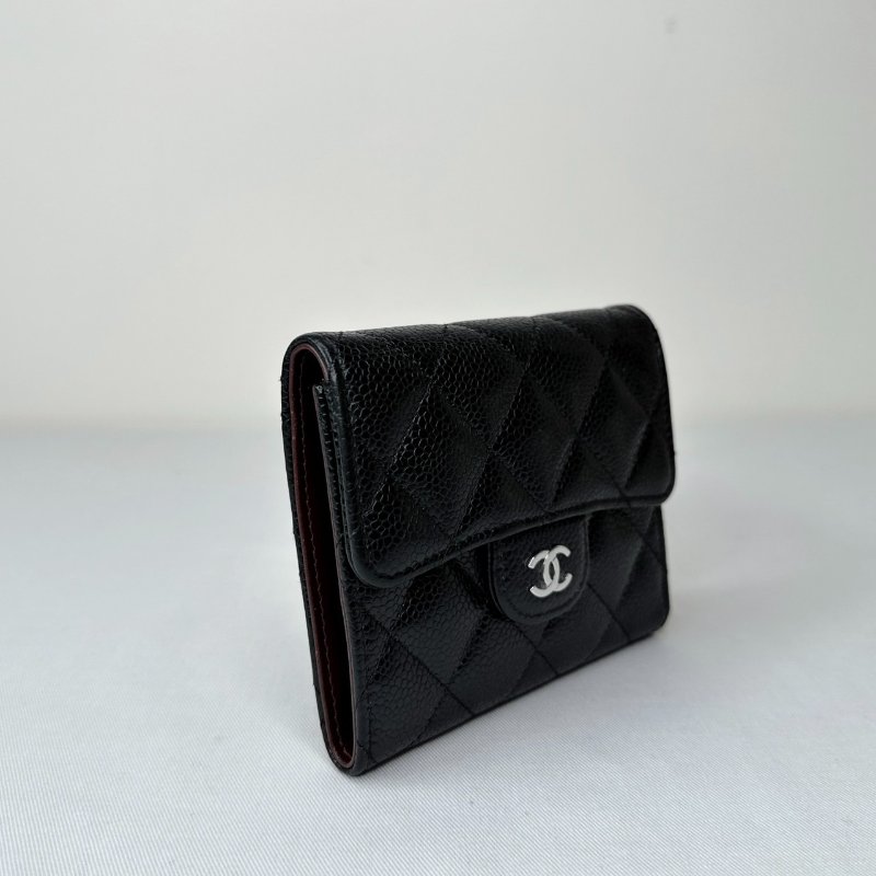 CHANEL 荔枝牛銀扣三折短夾-3