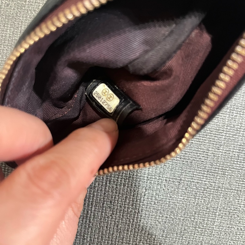 #香奈兒CHANEL 羊皮金釦一字拉零錢包👛-22