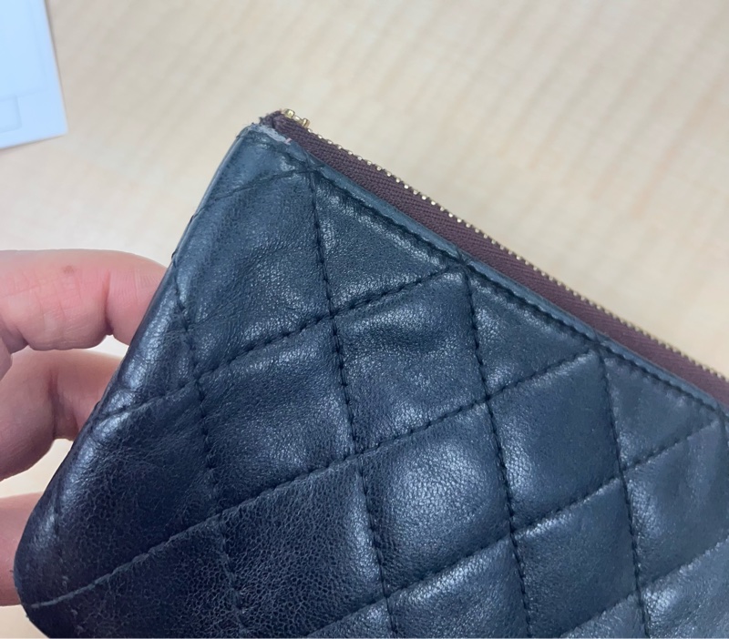 #香奈兒CHANEL 羊皮金釦一字拉零錢包👛-32