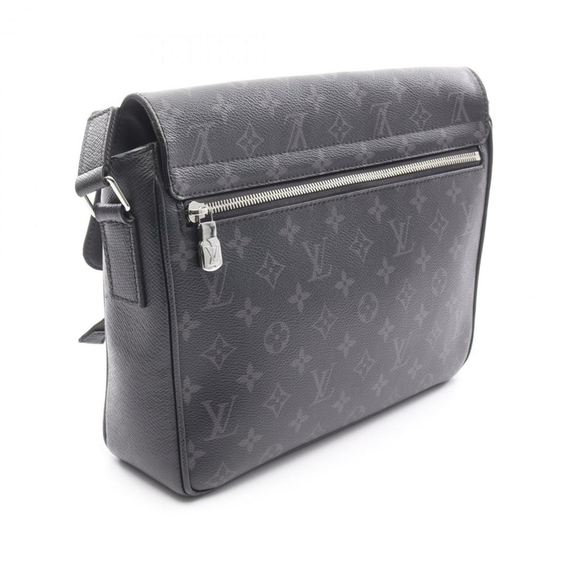 Louis Vuitton 男士黑色 PVC 塗層帆布和皮革 Taiga Rama 斜背包（M30746）-1