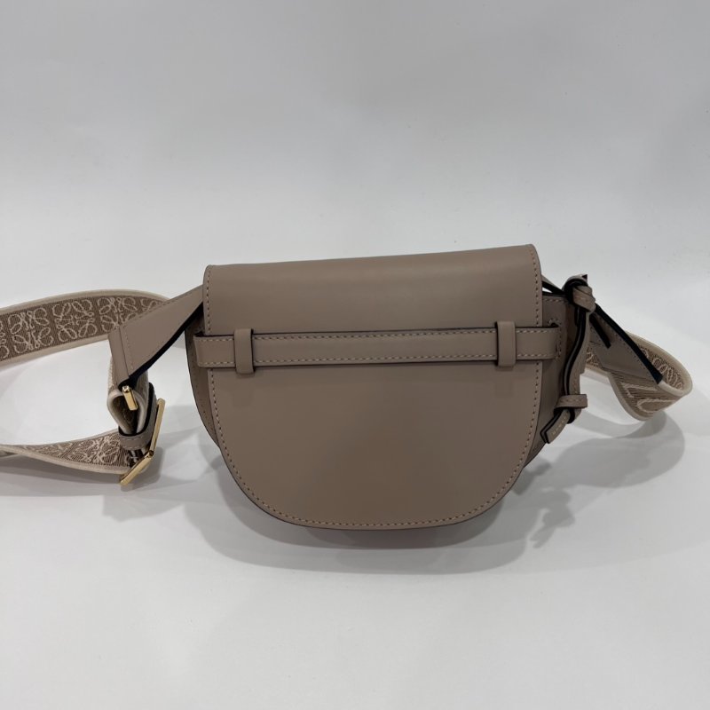 LOEWE 灰寬背帶GATE MINI-1