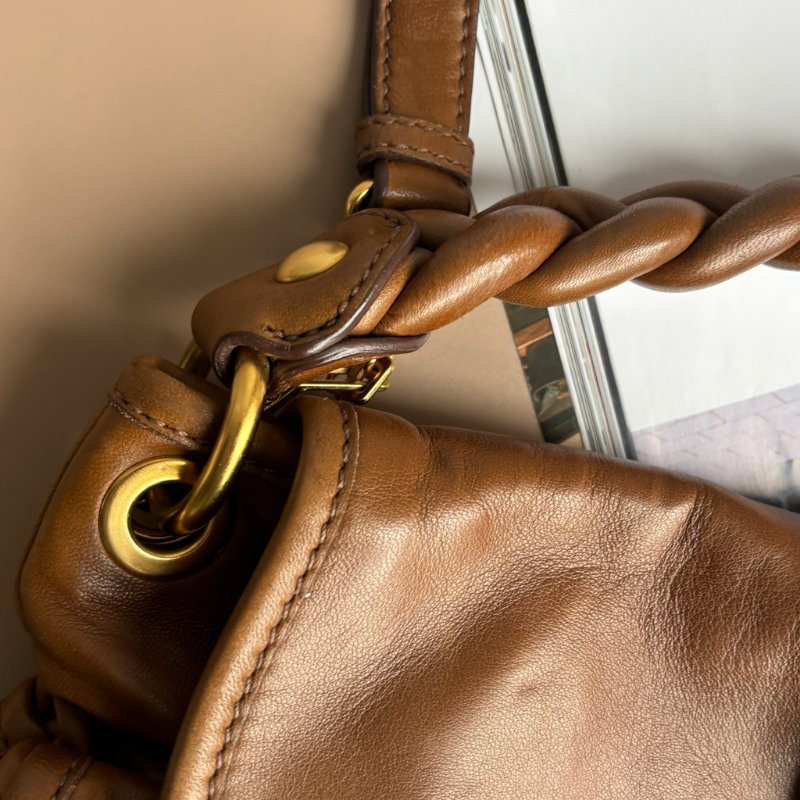 ::Miu Miu:: Coffer Hobo 棕色皮革可芙大肩背包 手提包 斜背包 Brown Matelassé Leather-9