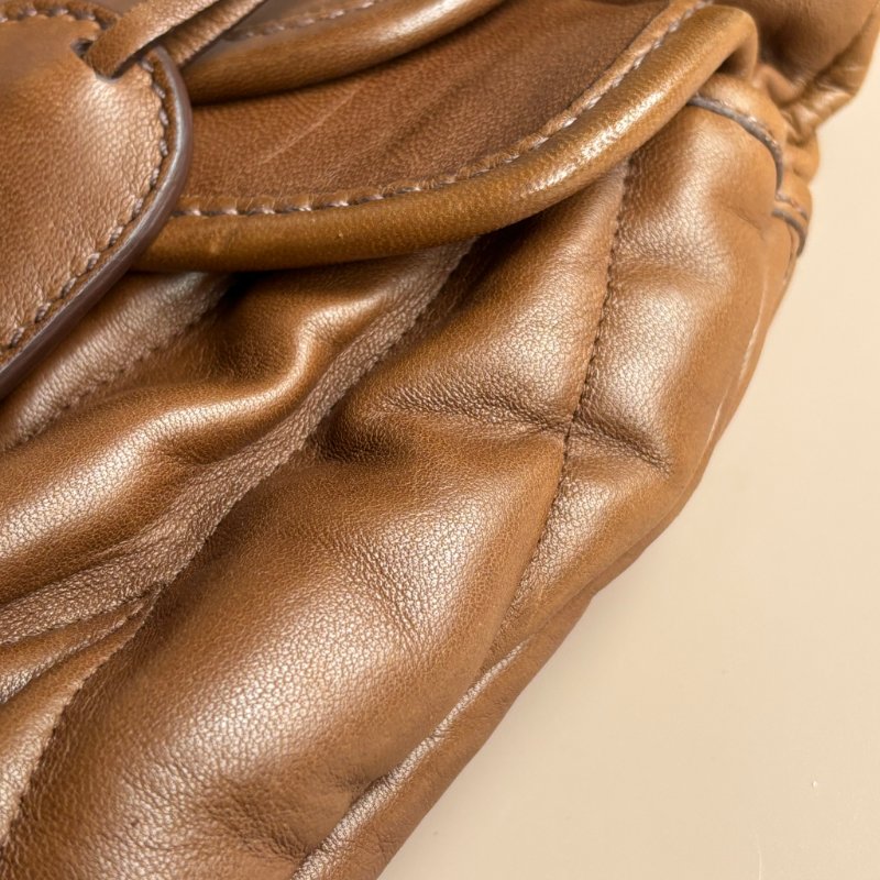 ::Miu Miu:: Coffer Hobo 棕色皮革可芙大肩背包 手提包 斜背包 Brown Matelassé Leather-18