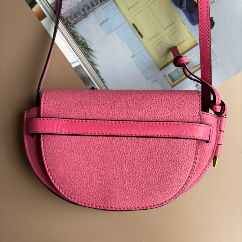 ::LOEWE:: 桃粉色 mini gate 斜背包-1