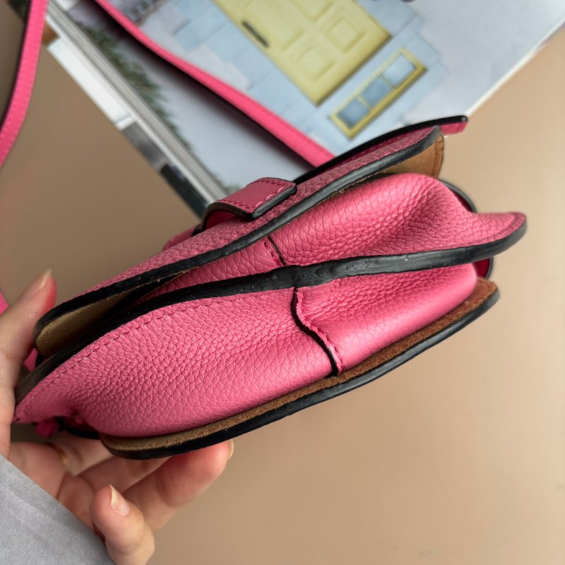 ::LOEWE:: 桃粉色 mini gate 斜背包-2