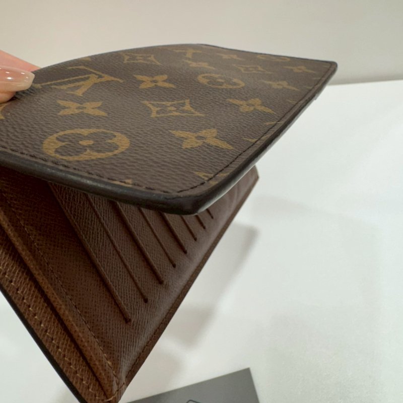 LV 對開 長夾/皮夾 M66540 85成新-9