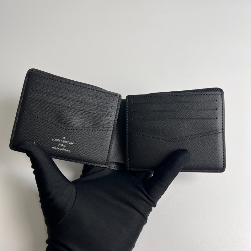 LV M80906/晶片款 Slender對開短夾-2