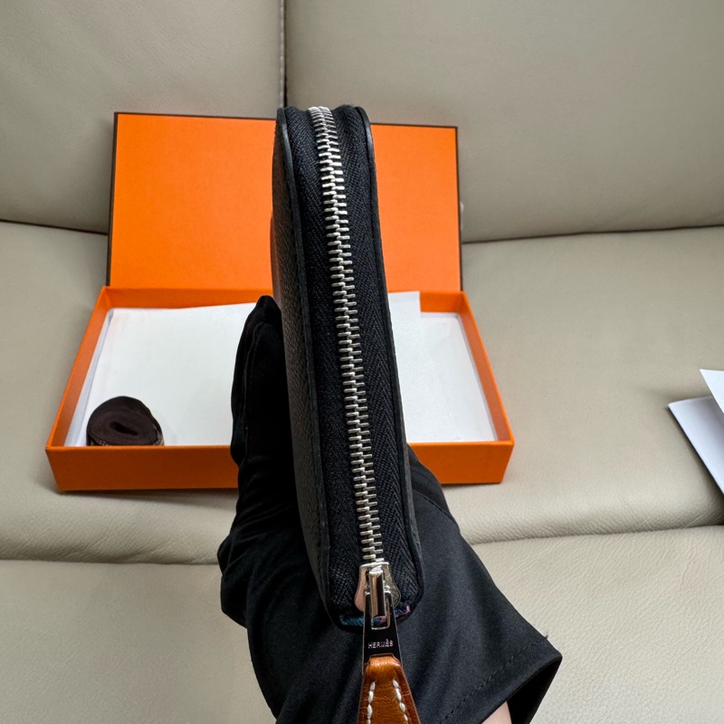 Hermes silk in 黑色絲巾長夾/自由之城&狗來富系列/全新閒置美品-4