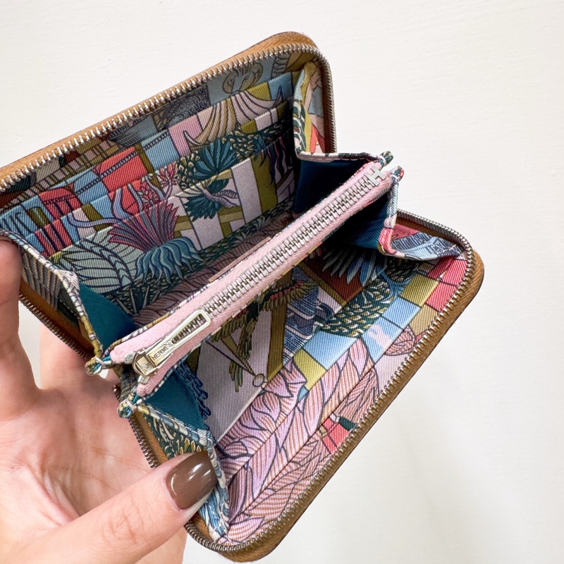 Hermes 37駝Epsom銀釦拉鍊絲巾短夾-6