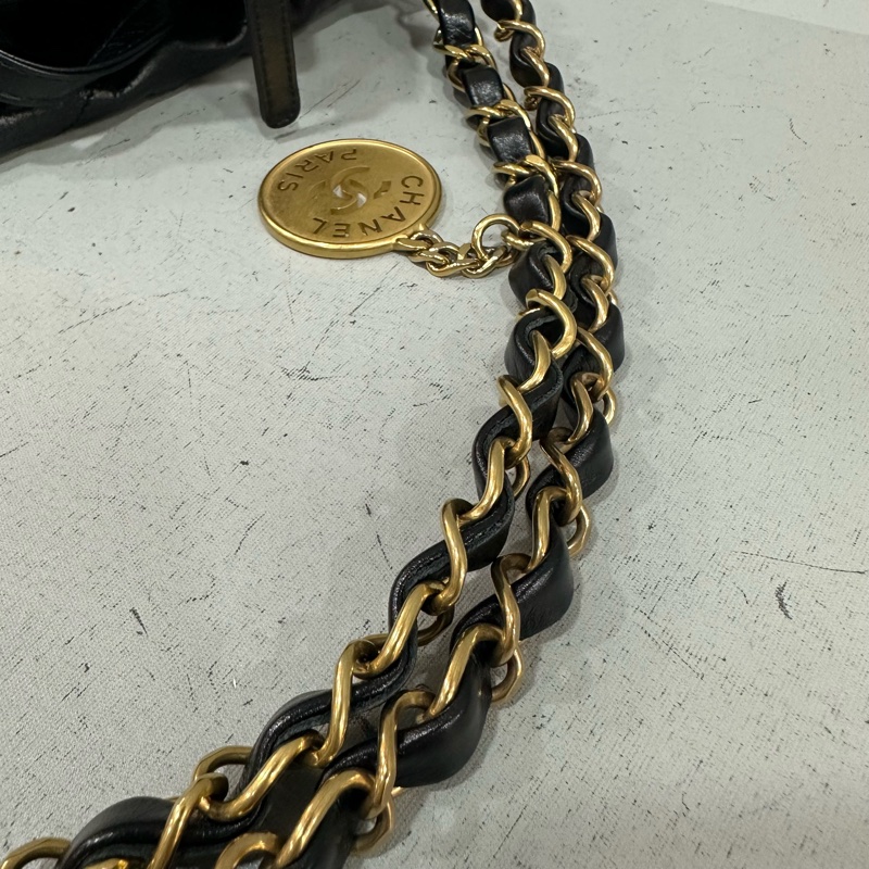chanel AS3260 黑羊皮金釦肩背包 22 bag 小號-57