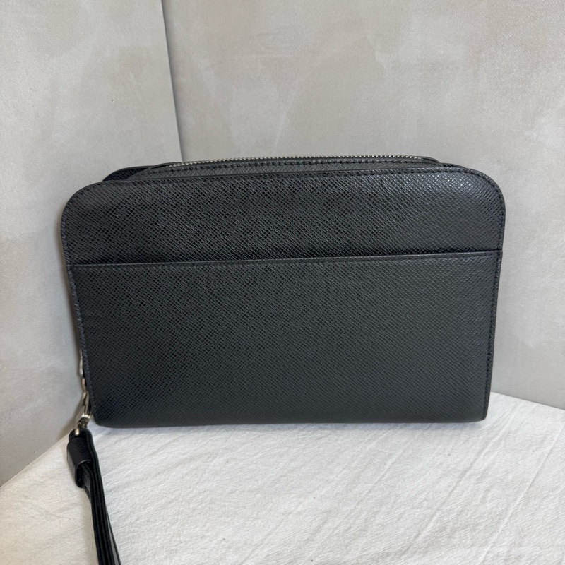 LV 鐵灰色 皮革 手拿包-4