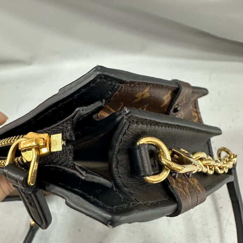 LV M43596 老花雙拼色金釦斜背包 trunk Clutch-30