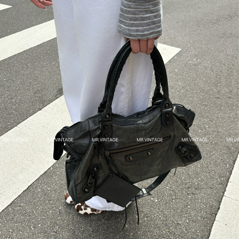 🏷️ Balenciaga 機車包-0