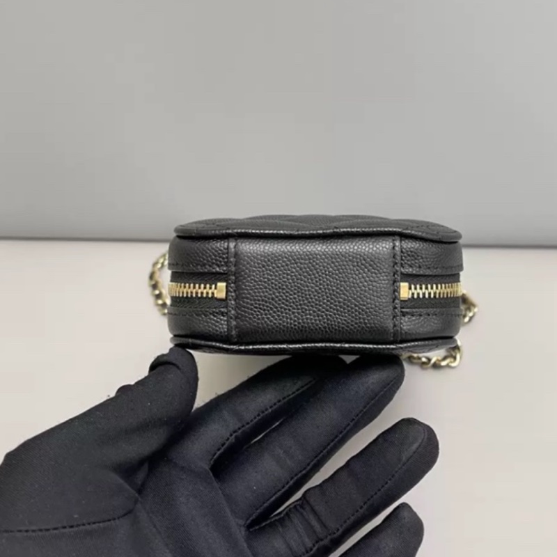 Chanel香奈兒 黑金牛皮荔枝紋鏈條手機包-3