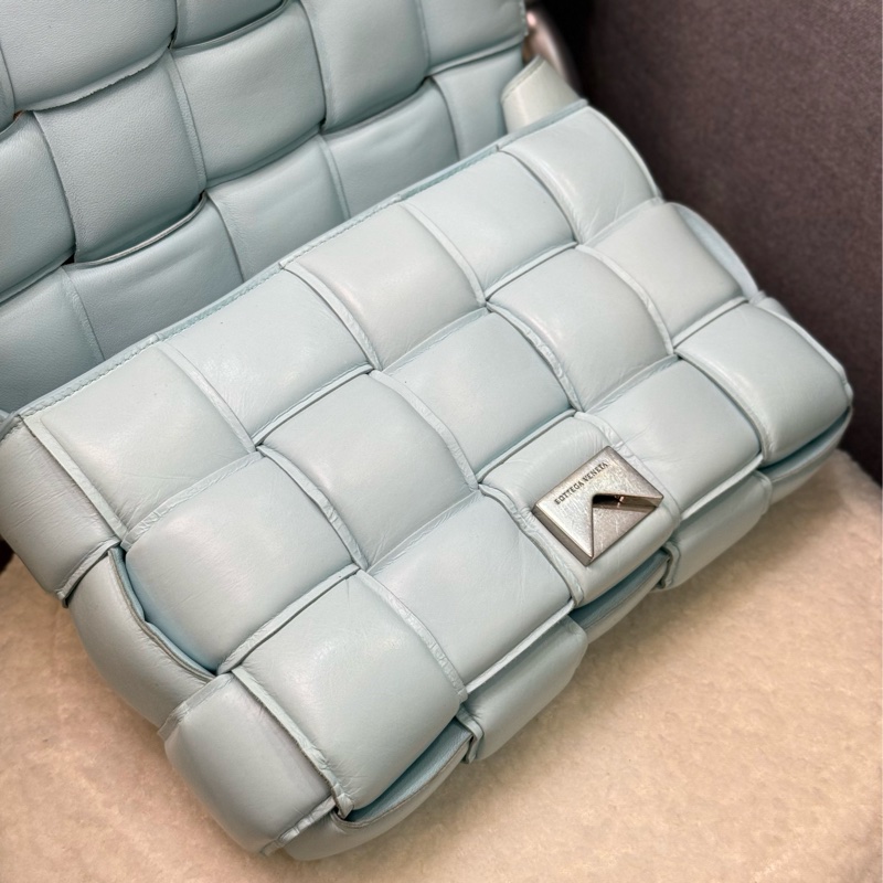 BV Cassette 新款編織枕頭包-14