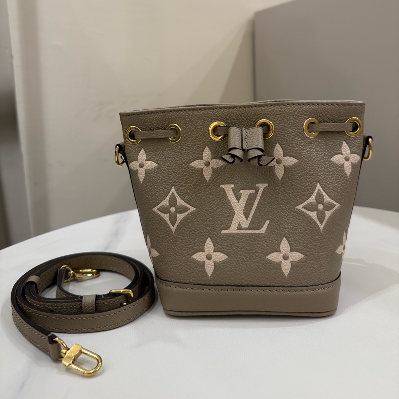 (近全新品況極美)Louis Vuitton LV 路易威登 M46291 NANO NOÉ皮革壓紋迷你水桶包 大象灰-0