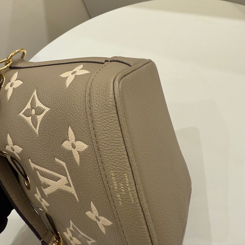 (近全新品況極美)Louis Vuitton LV 路易威登 M46291 NANO NOÉ皮革壓紋迷你水桶包 大象灰-7