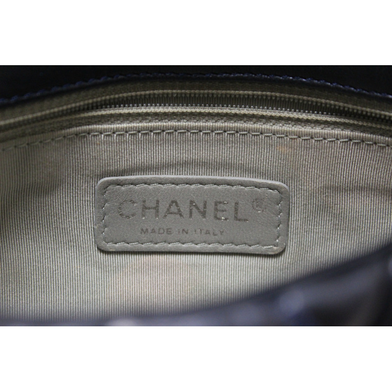 Chanel Navy Blue Iridescent Lambskin Small Quilt Bubble Flap Crossbody Bag-13