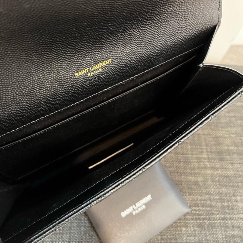 YSL De pouch-3