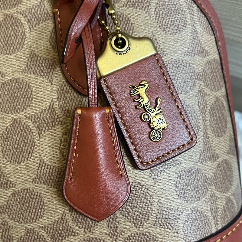 Coach revel經典老花貝殼包 專櫃款貝殼包 手提肩背兩用 近全新-4