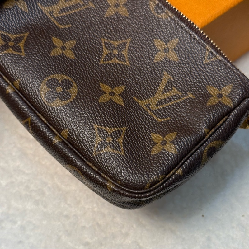 Lv mini 麻將包 聖誕限定款-11