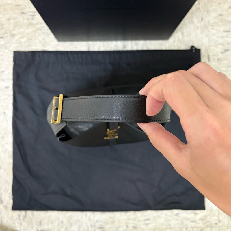 Yves Saint Laurent YSL 聖羅蘭 Hobo Small 小號 黑金色-0