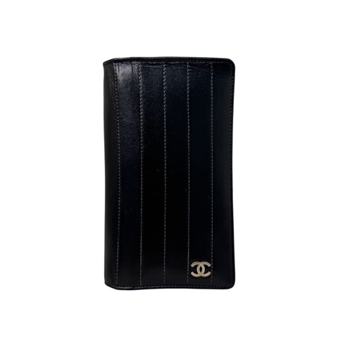 Chanel 黑色縫線對開長夾