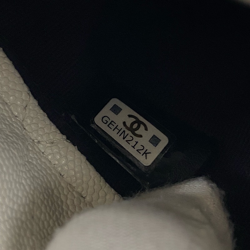 CHANEL 22K 白粒紋小牛皮斜背包 |神仙可愛|廢包當道|送禮送到心坎裡|保證正品|平台安心購鑒定-24