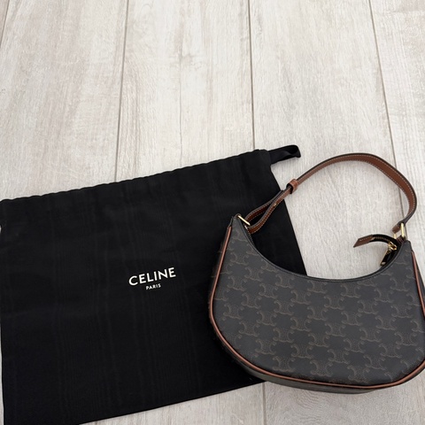 Celine medium Ava