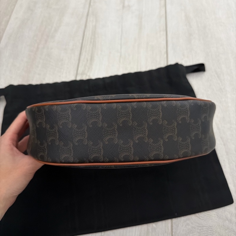 Celine medium Ava-7