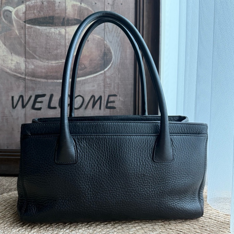 Chanel cerf黑銀荔枝紋粗顆粒小號 年份:18開-2