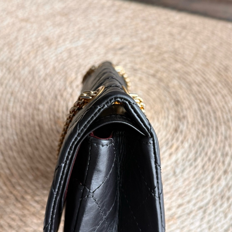 chanel 2.55黑金褶皺牛皮鏈條包中號 尺寸約28底長 年份：16開-8