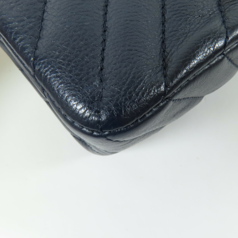 CHANEL 牛皮皮革2.55金扣鏈帶肩背袋-13