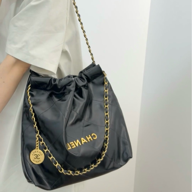 Chanel 22bag黑金小號 芯片款 #99新閒置 #22萬入手 #配件齊全-0