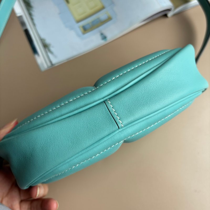 賣場最低價!::HERMES:: In-the-Loop Belt blue Atoll banane 豬鼻子馬卡龍藍 胸口包 腰包-2