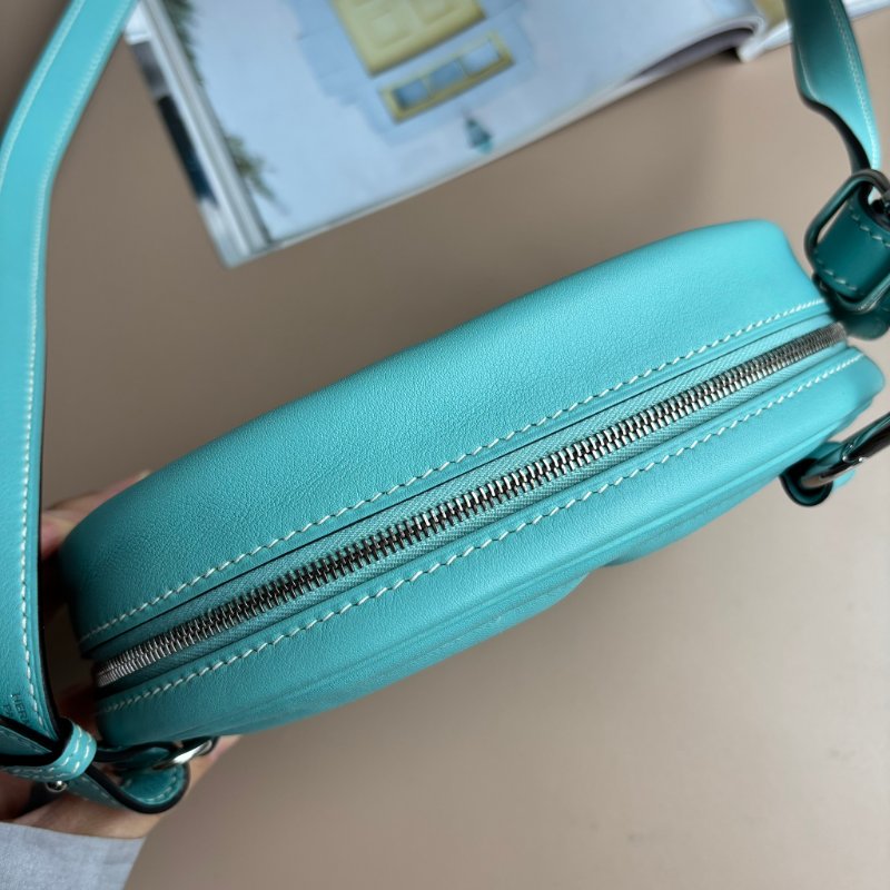 賣場最低價!::HERMES:: In-the-Loop Belt blue Atoll banane 豬鼻子馬卡龍藍 胸口包 腰包-3