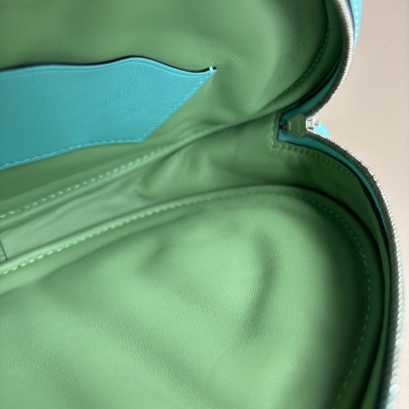 賣場最低價!::HERMES:: In-the-Loop Belt blue Atoll banane 豬鼻子馬卡龍藍 胸口包 腰包-20