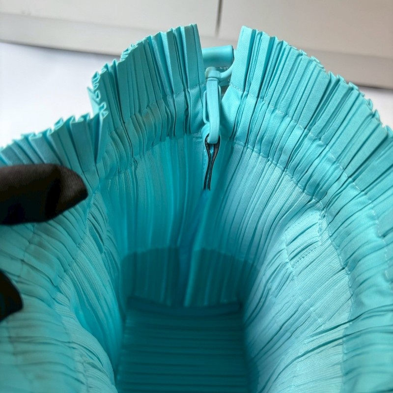 Pleats Please 藍色皺摺兩用束口托特包-10