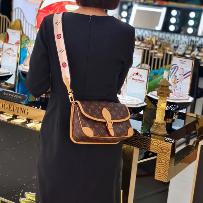 LV Diane 法棍包 M45985 晶片款-4
