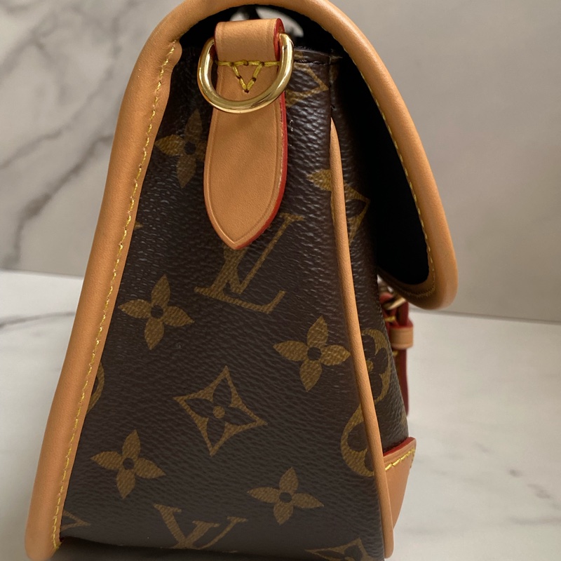 LV Diane 法棍包 M45985 晶片款-12