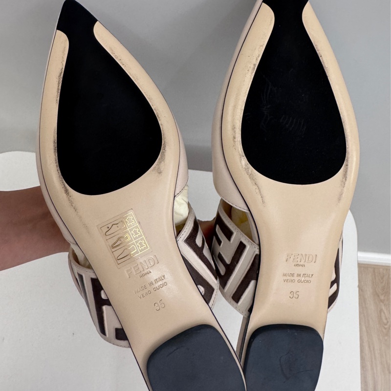 Fendi 尖頭穆勒鞋|裸色 35號 經典 FF Logo-2